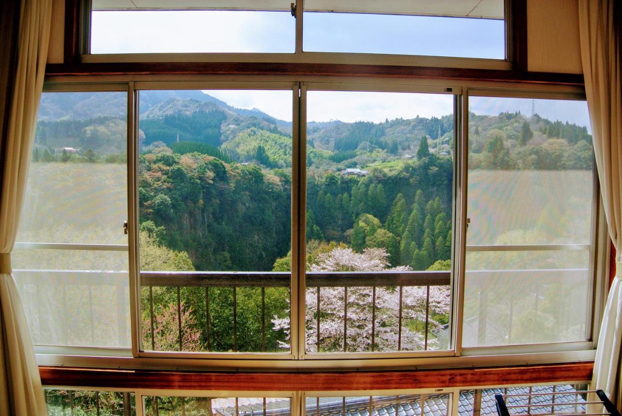 Takachiho B&B Ukigumo Экстерьер фото